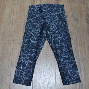 Under Armour Compression Heat Gear Crop Legging